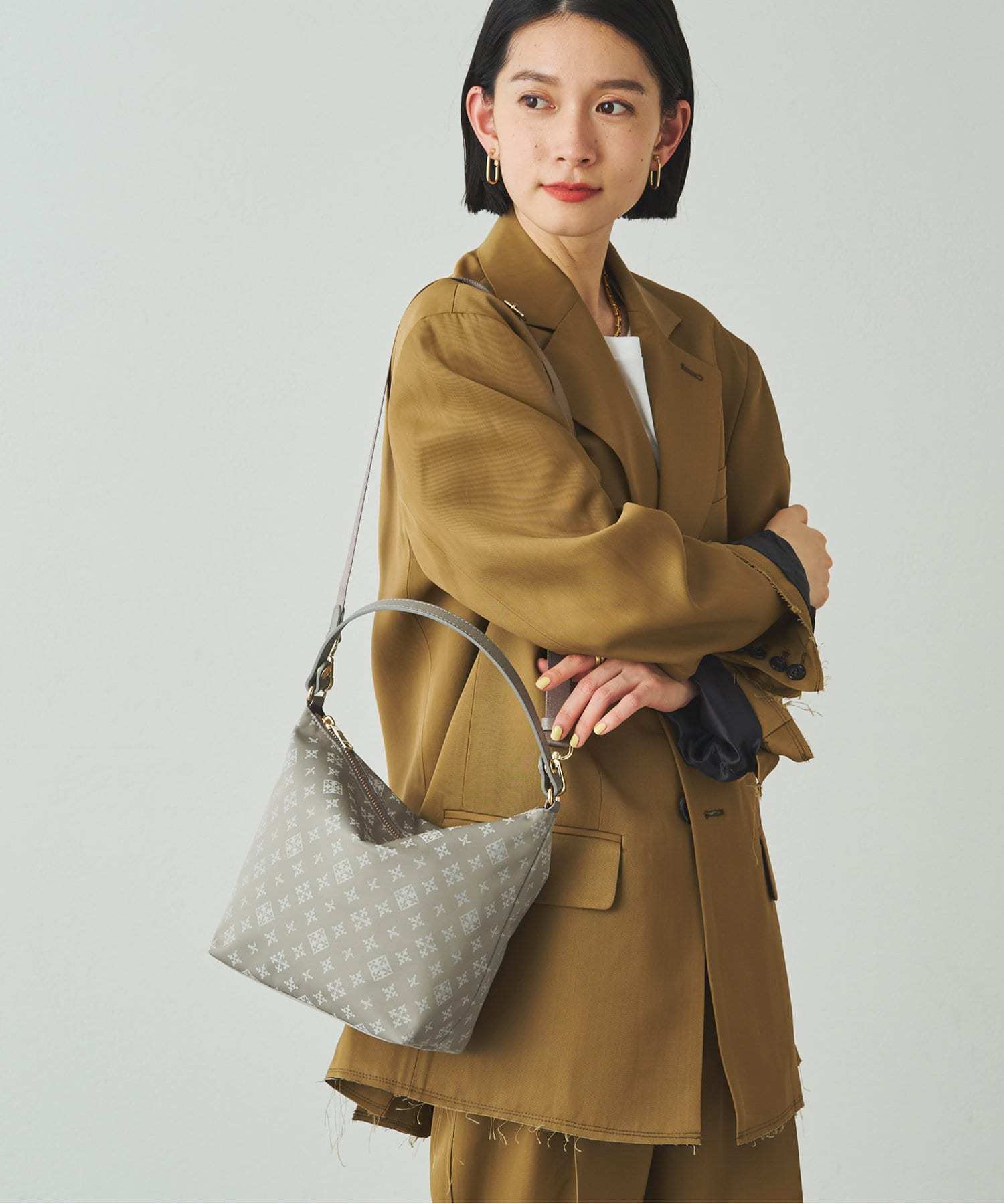 Simple Shoulder Bag (Nylon Jacquard)