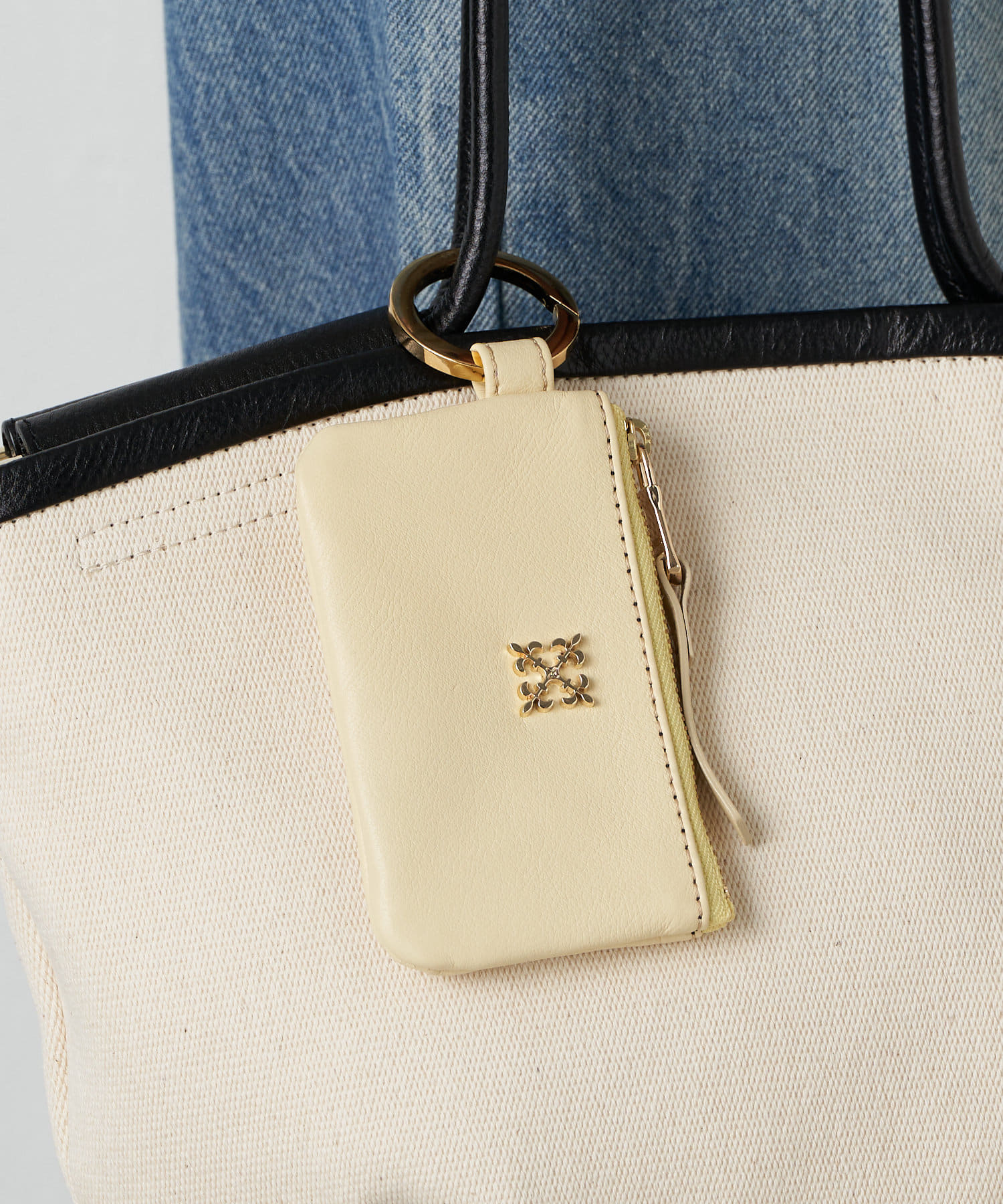 Russet Soft leather multi-case with carabiner