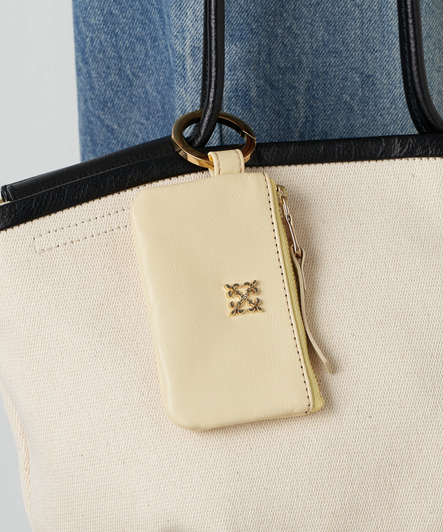 Russet Soft leather multi-case with carabiner