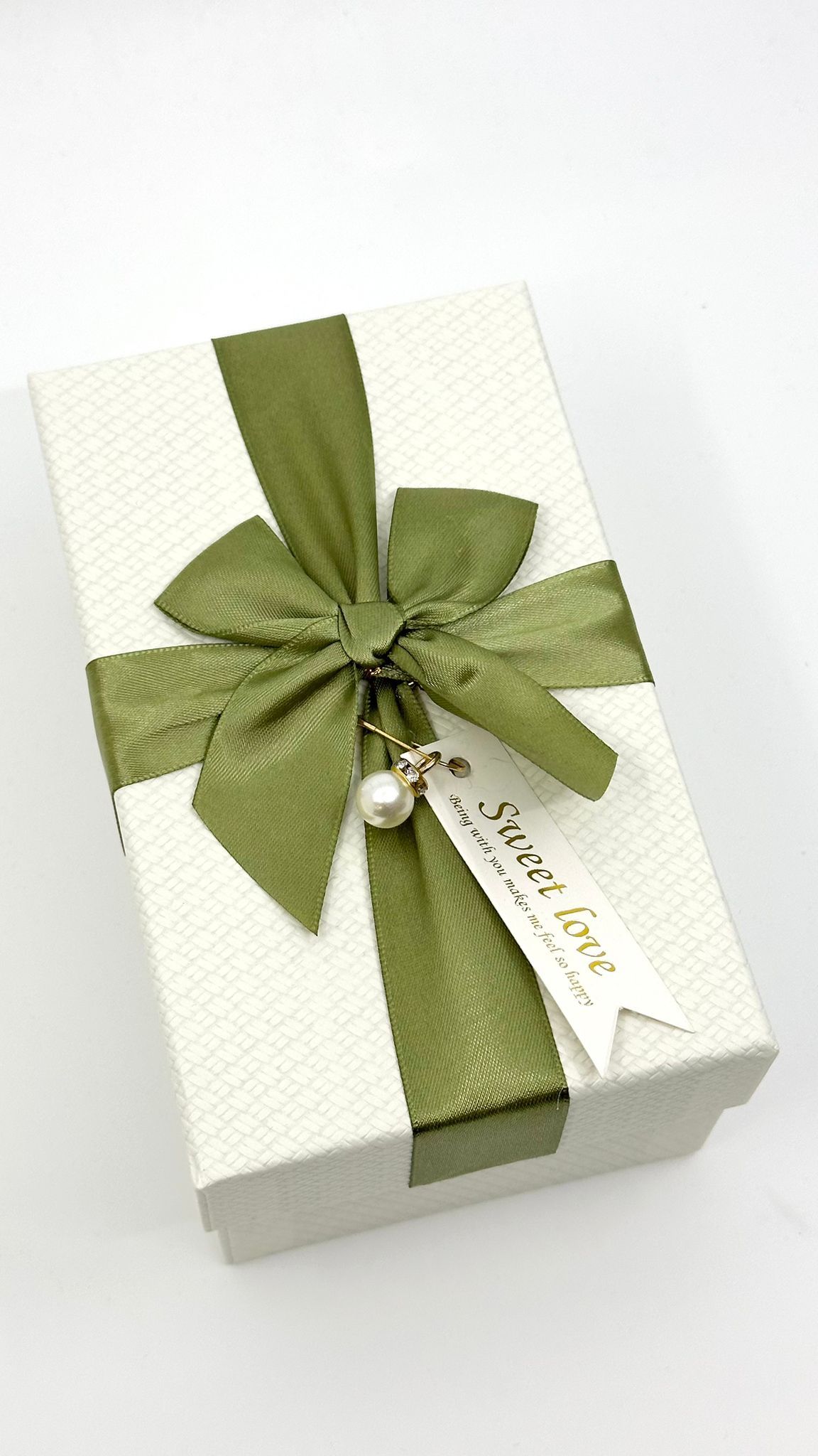 Gift Set - Box + Carrier + Decorative Grass