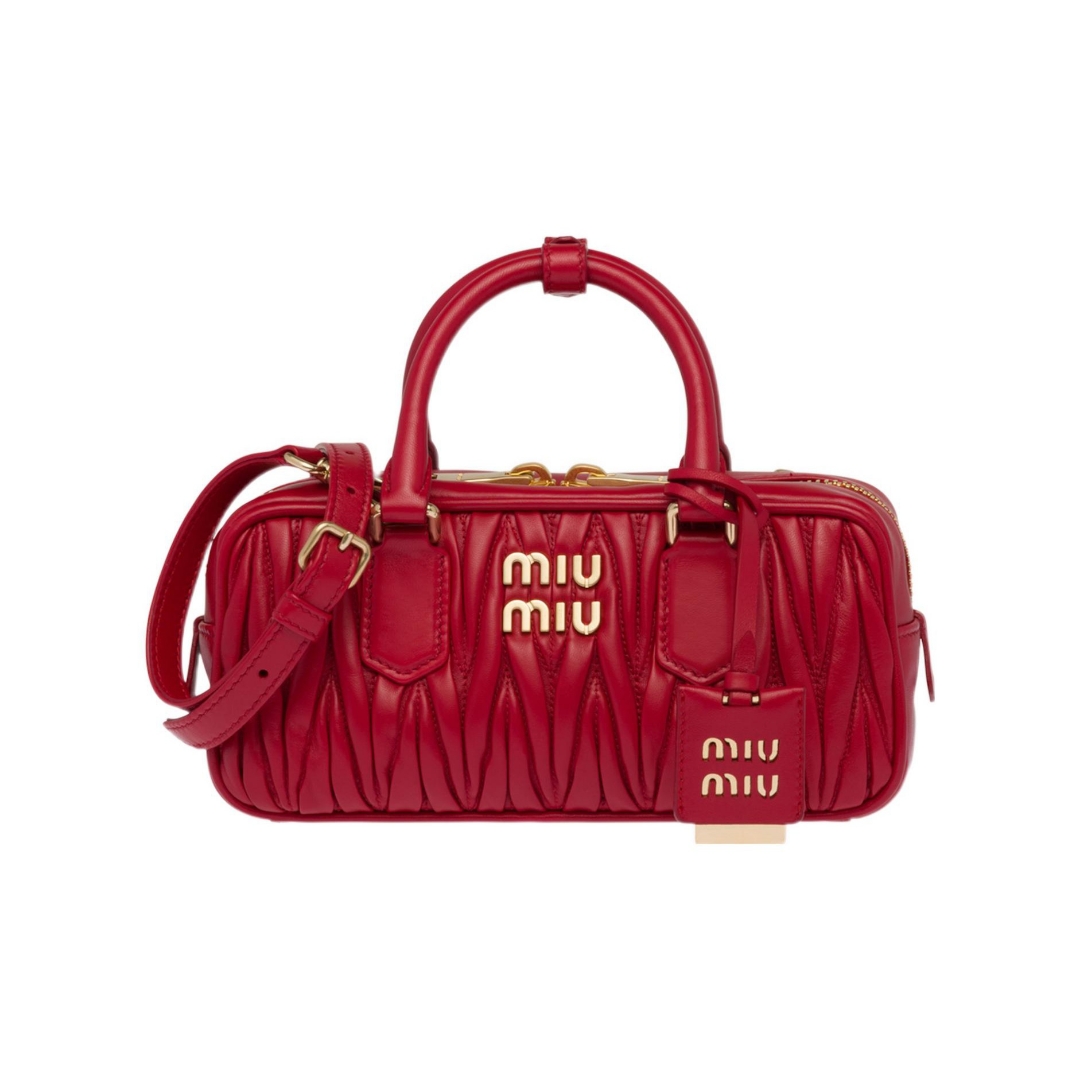 MIUMIU 金屬刻字徽標純色羊皮斜跨手提包