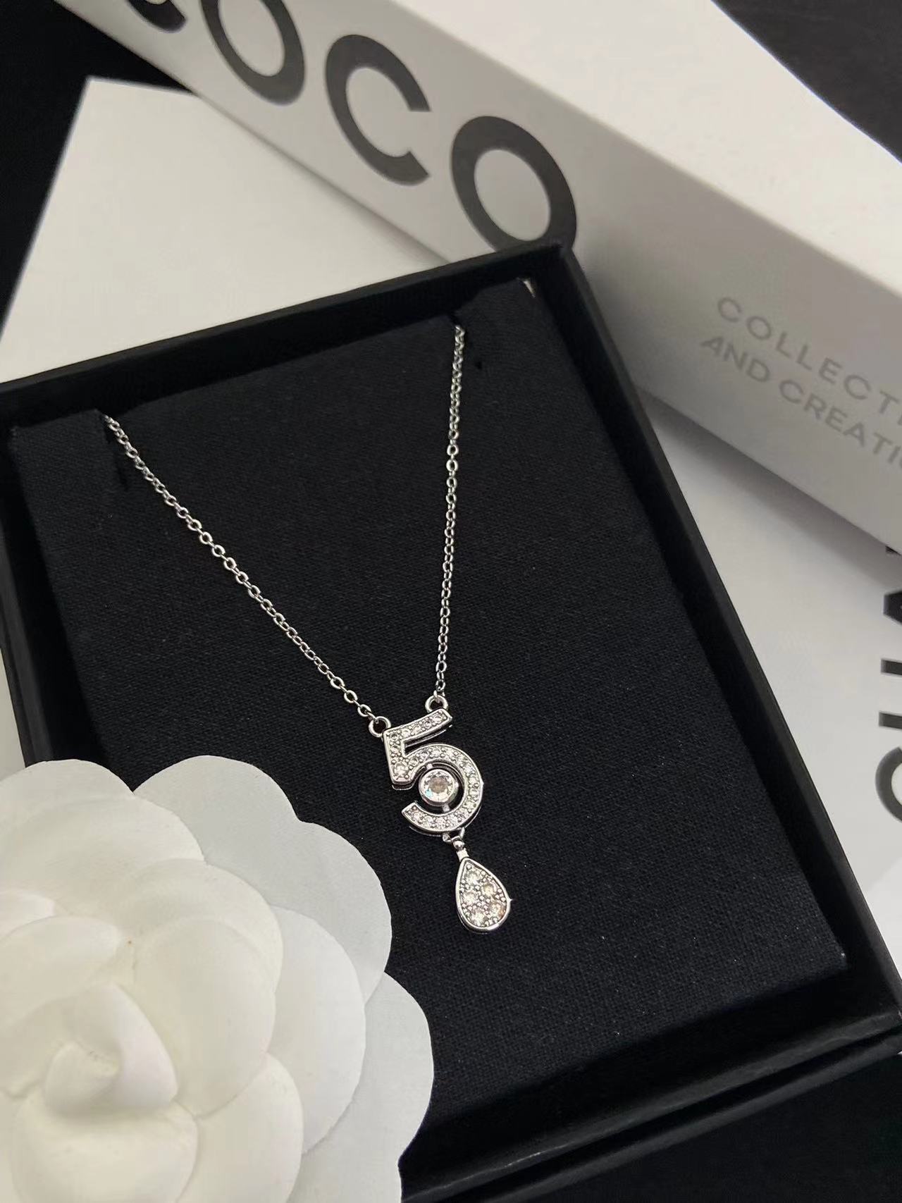 CHANE1 No.5 ダイヤモンド ピアス+ネックレス 2点セット【50％割引+送料無料】