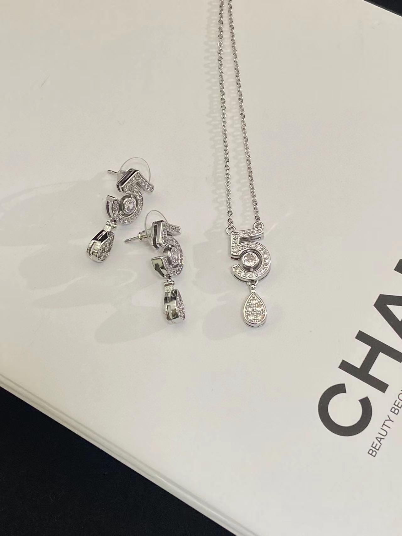 CHANE1 No.5 ダイヤモンド ピアス+ネックレス 2点セット【50％割引+送料無料】