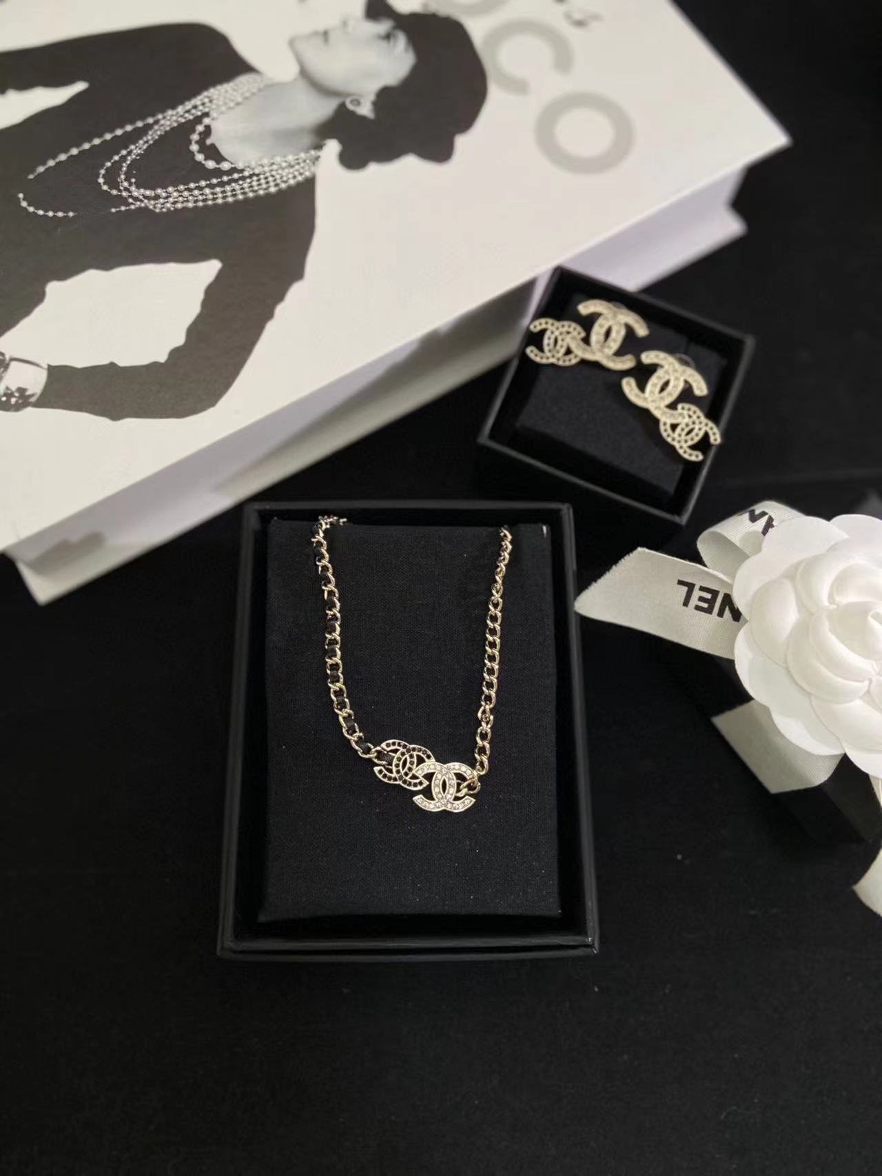 CHANE1 白黒ダイヤモンド ピアス+ネックレス 2点セット【50％割引+送料無料】