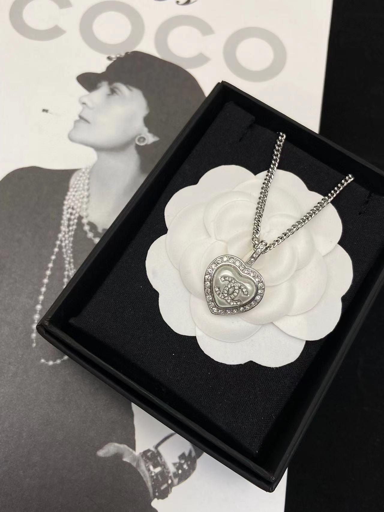 CHANE1 23B ラブネックレス【50％割引+送料無料】