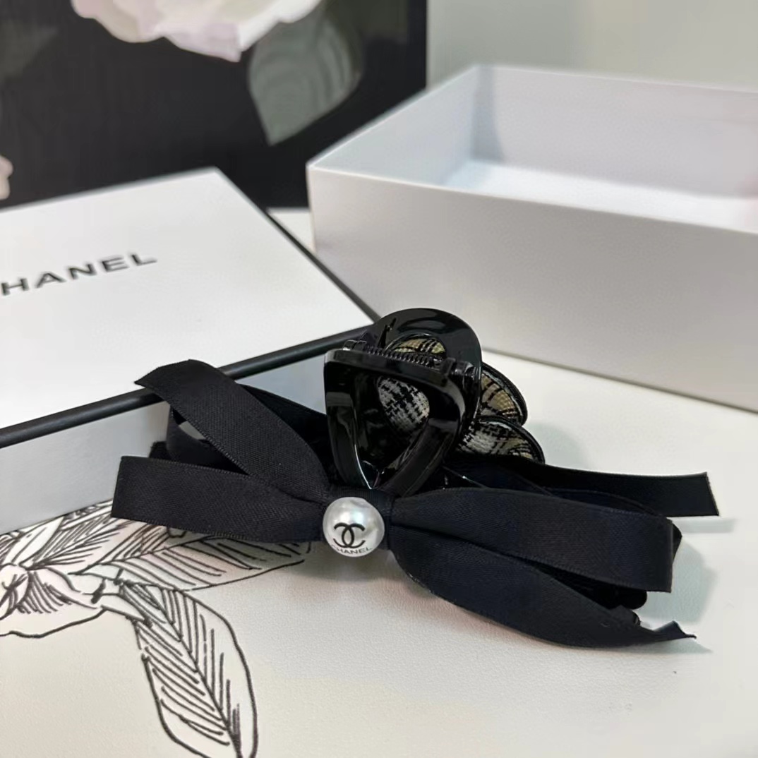 CHANE1 カメリア ヘアクリップ【50％割引+送料無料】