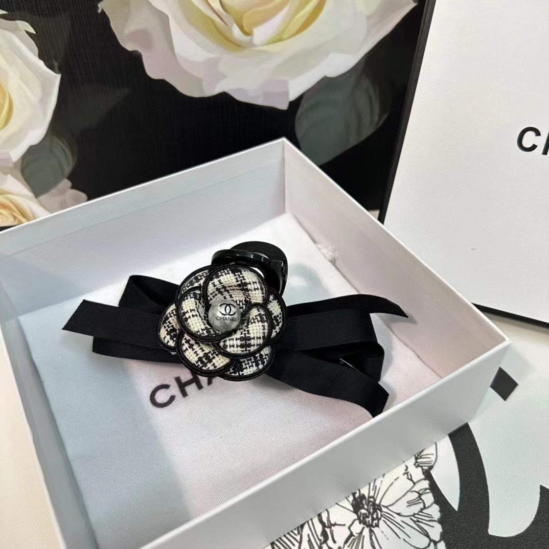 CHANE1 カメリア ヘアクリップ【50％割引+送料無料】