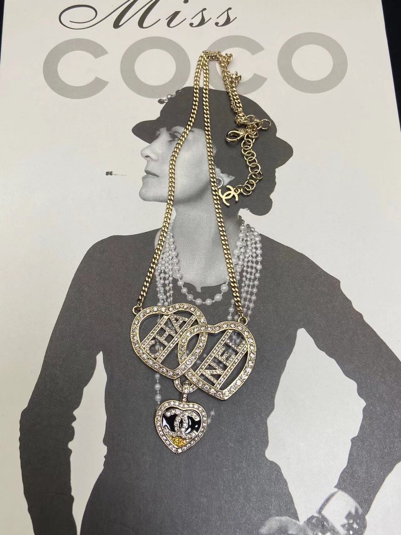 CHANE1 coco ハートエナメル中空ネックレス【 50％割引+送料無料】