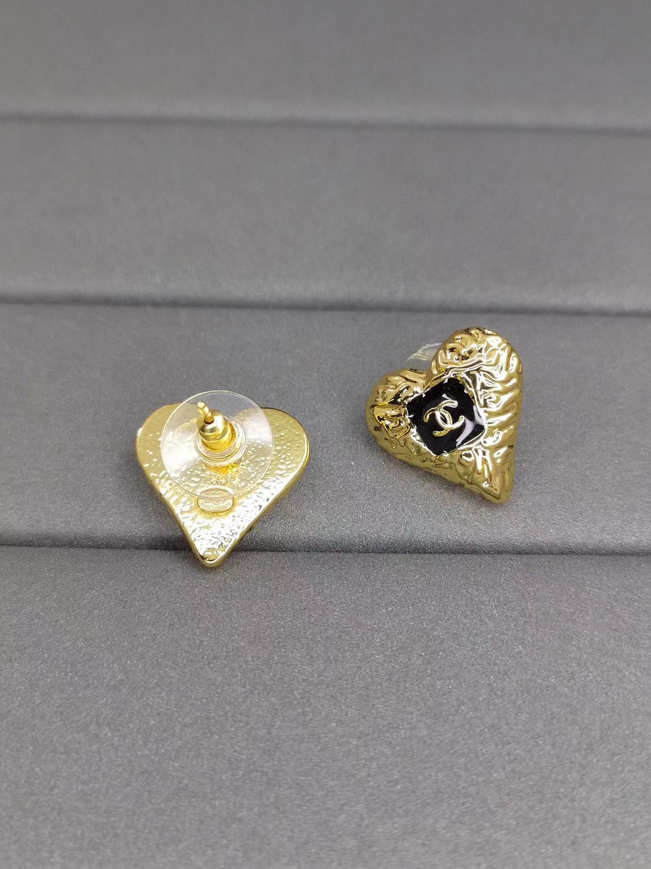CHANE1 ハート ダブルC オイルドロップ ピアス【 50％割引+送料無料】