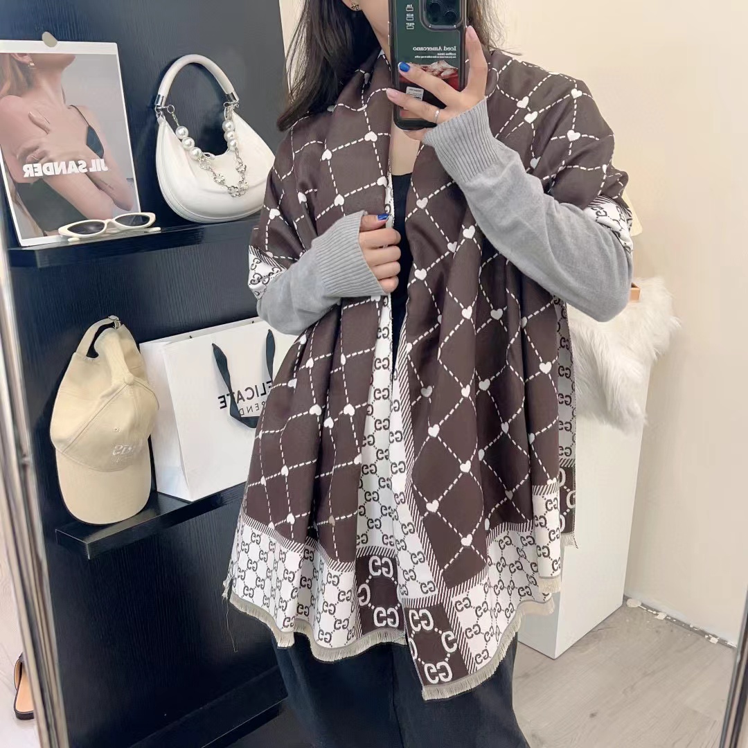 GUCC1 ハートスカーフ【50％割引+送料無料】