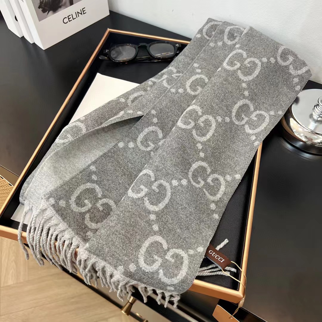 GUCC1 フリンジスカーフ【50％割引+送料無料】