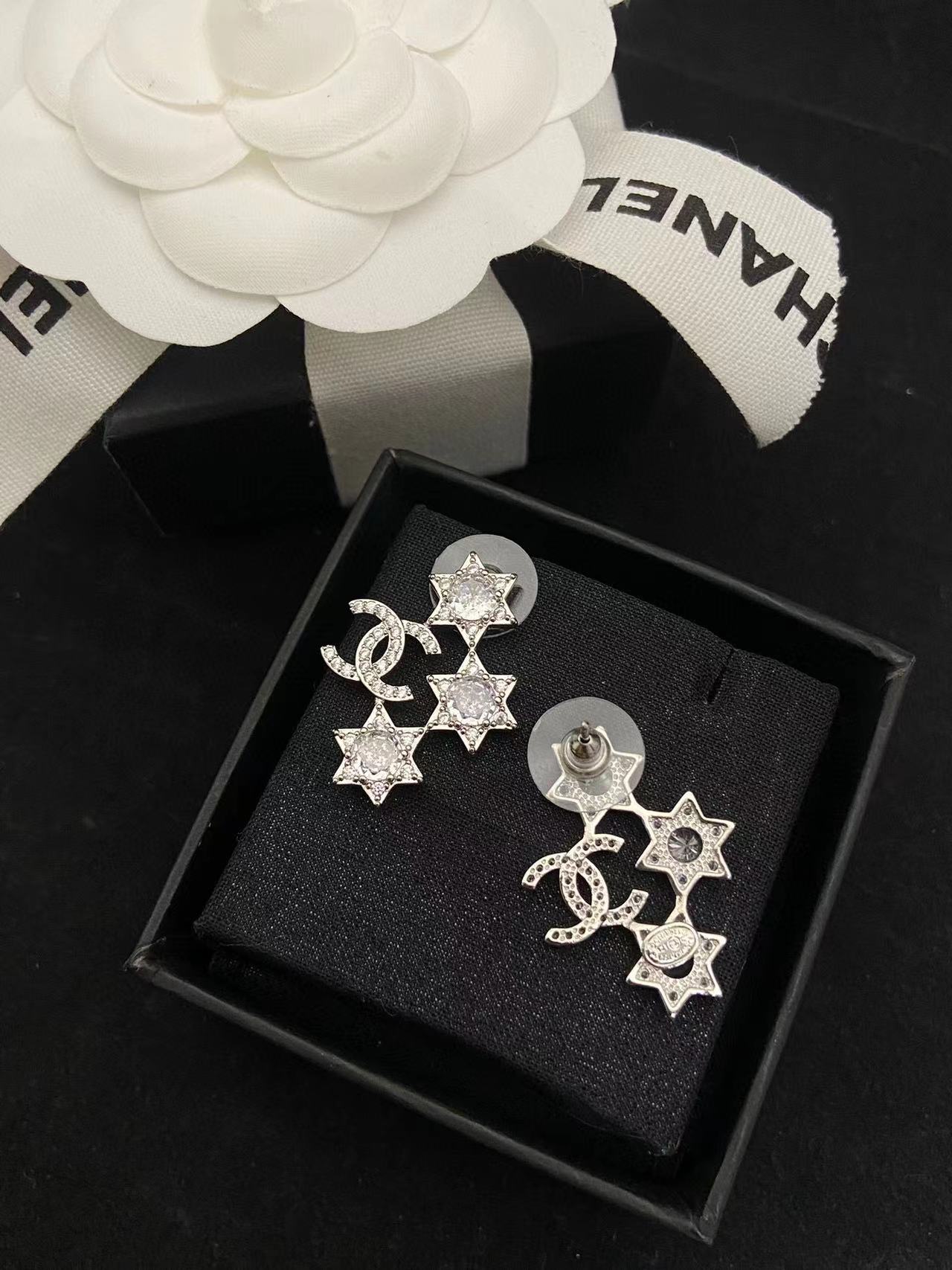 CHANE1 ダイヤモンド五芒星ピアス【50％割引+送料無料】