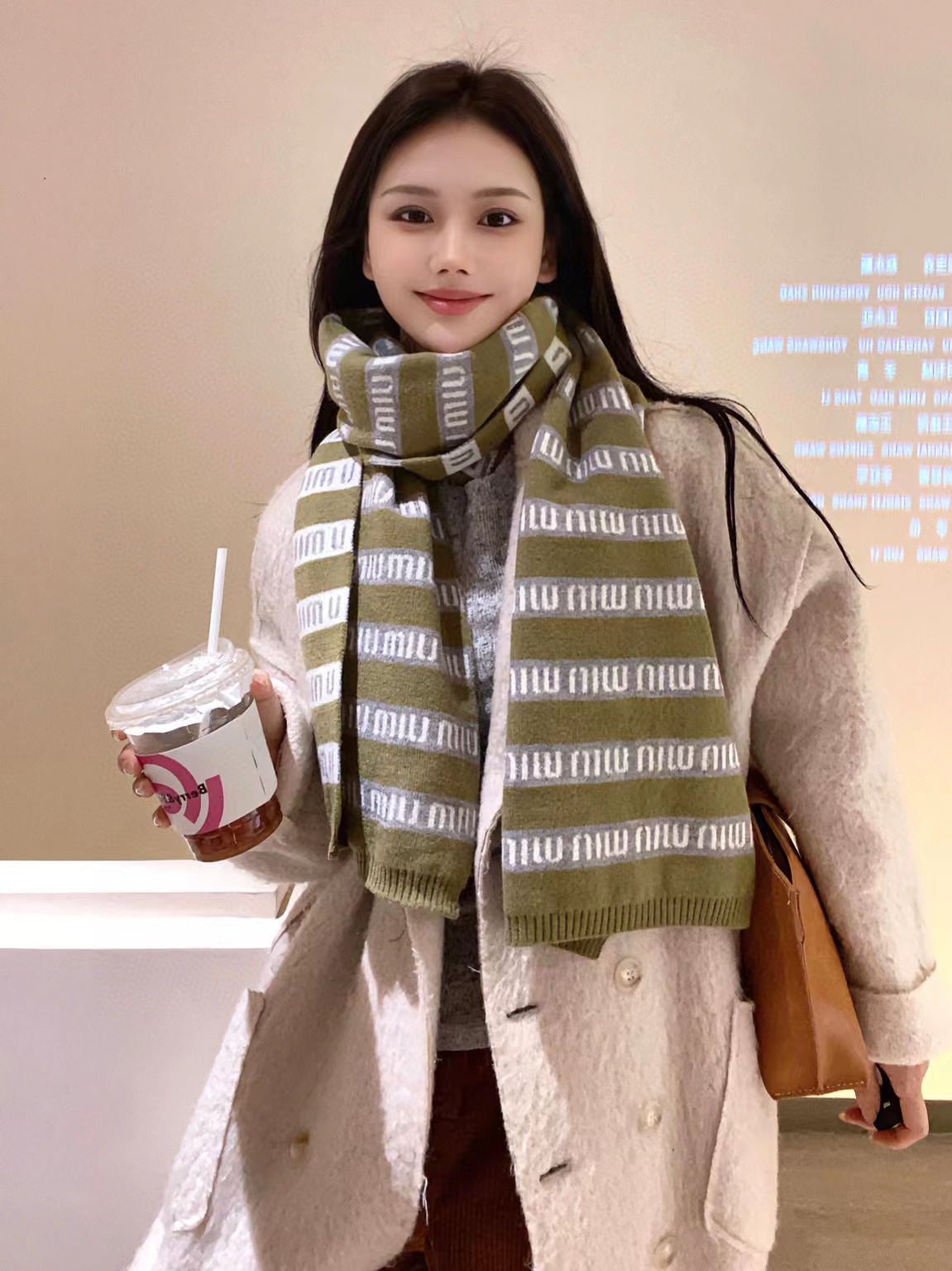 M1UM1U ウールレタースカーフ【50％割引+送料無料】