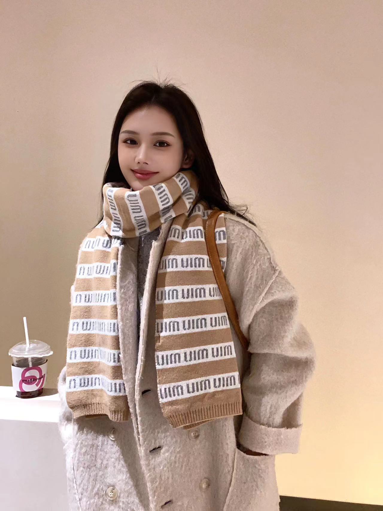 M1UM1U ウールレタースカーフ【50％割引+送料無料】