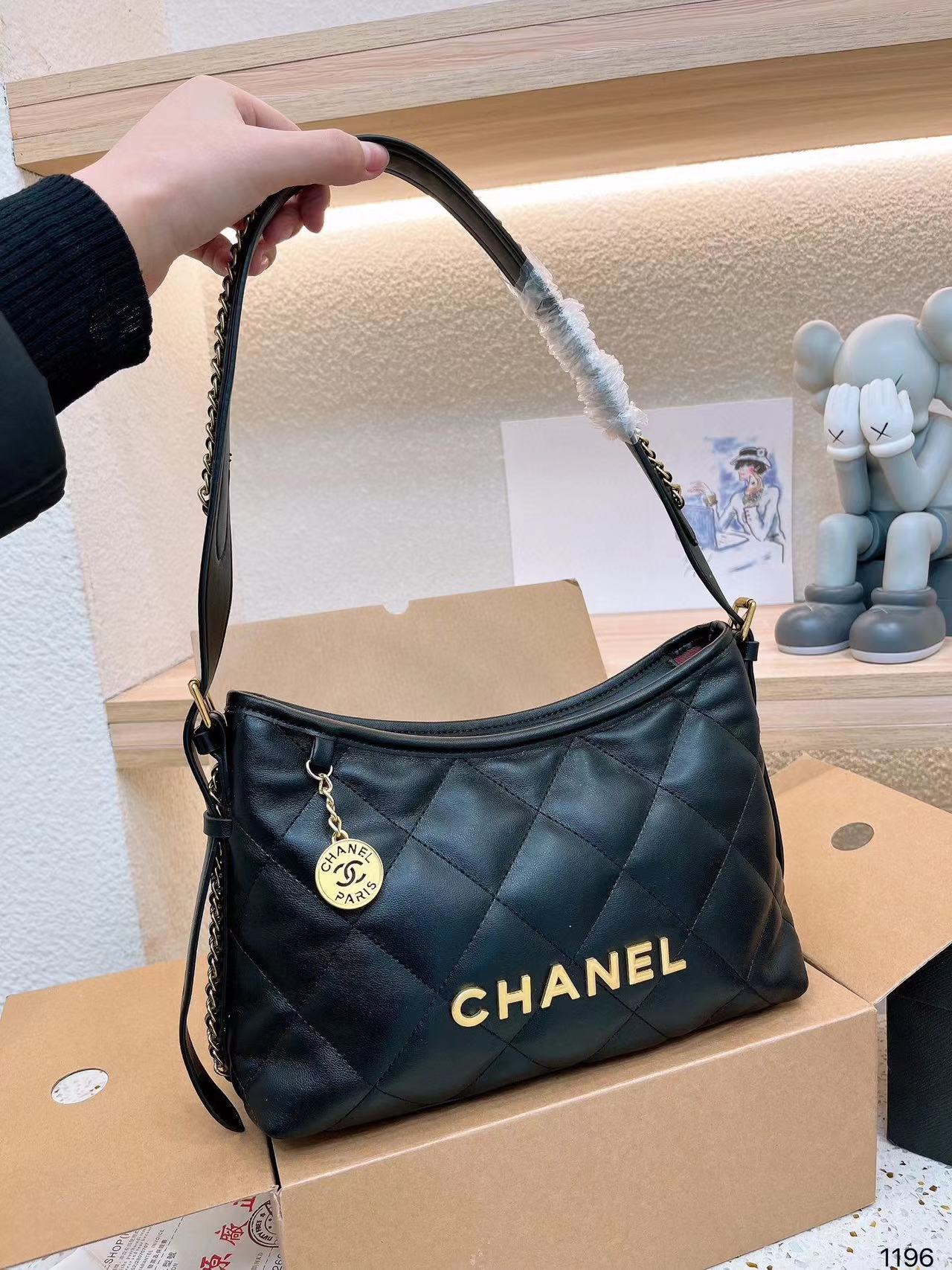 CHANE1 牛革脇下バッグ【50％割引+送料無料】