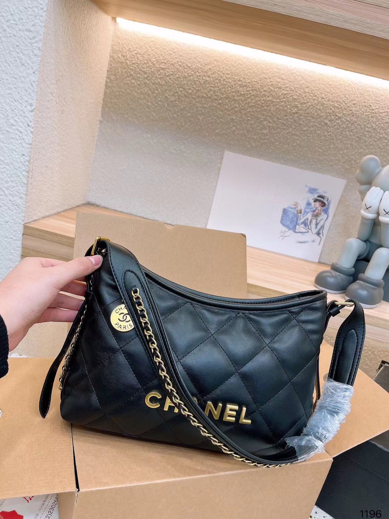 CHANE1 牛革脇下バッグ【50％割引+送料無料】