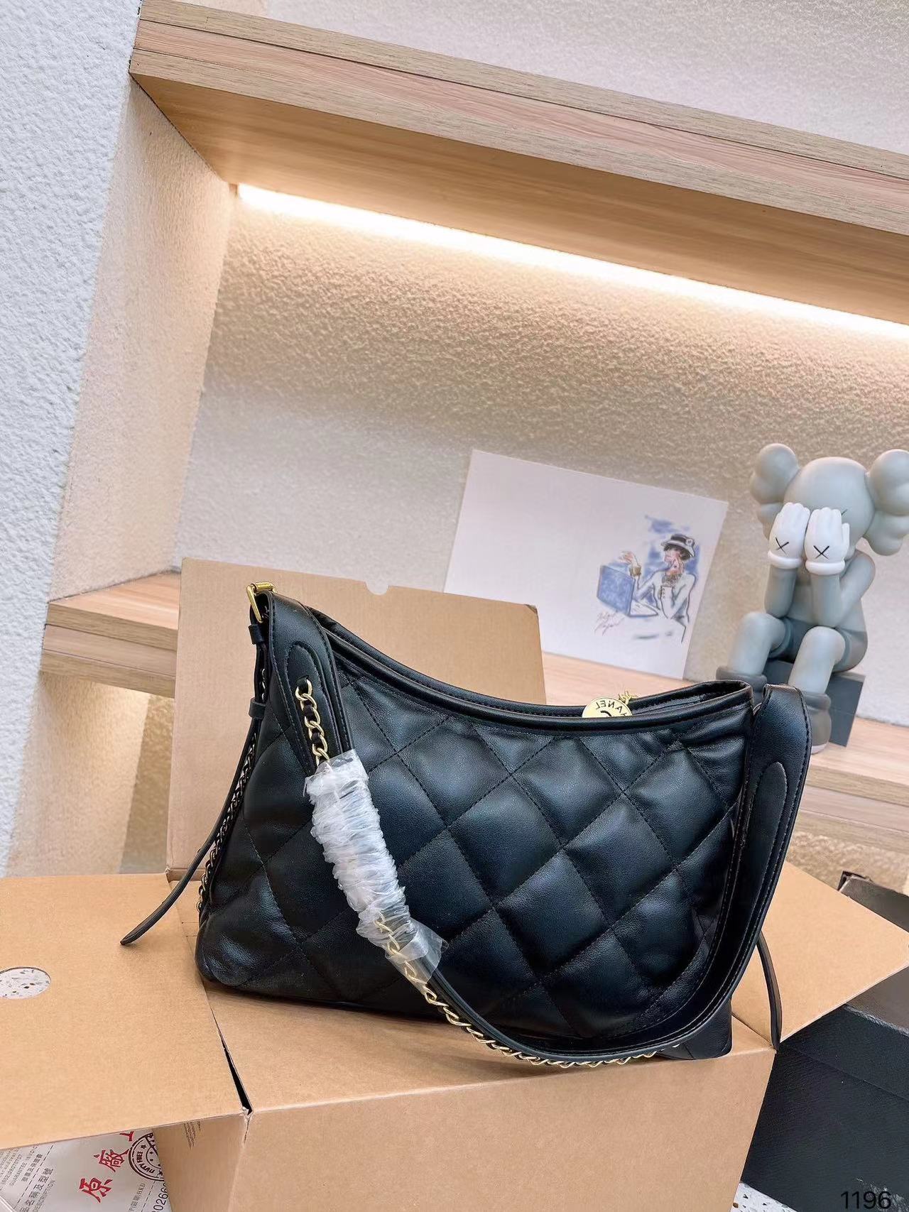 CHANE1 牛革脇下バッグ【50％割引+送料無料】