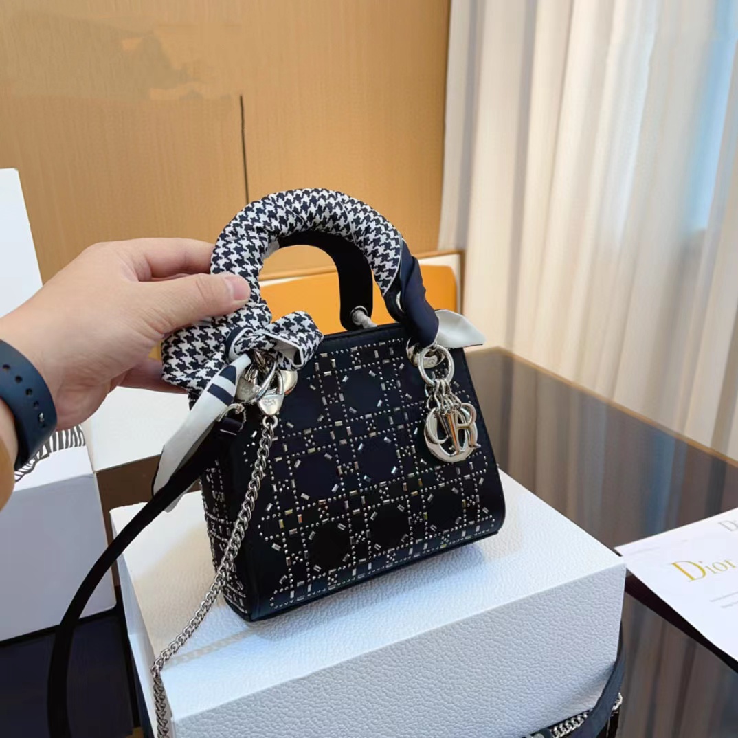 DI0R ラインストーンサテンハンドバッグ【50％割引+送料無料】