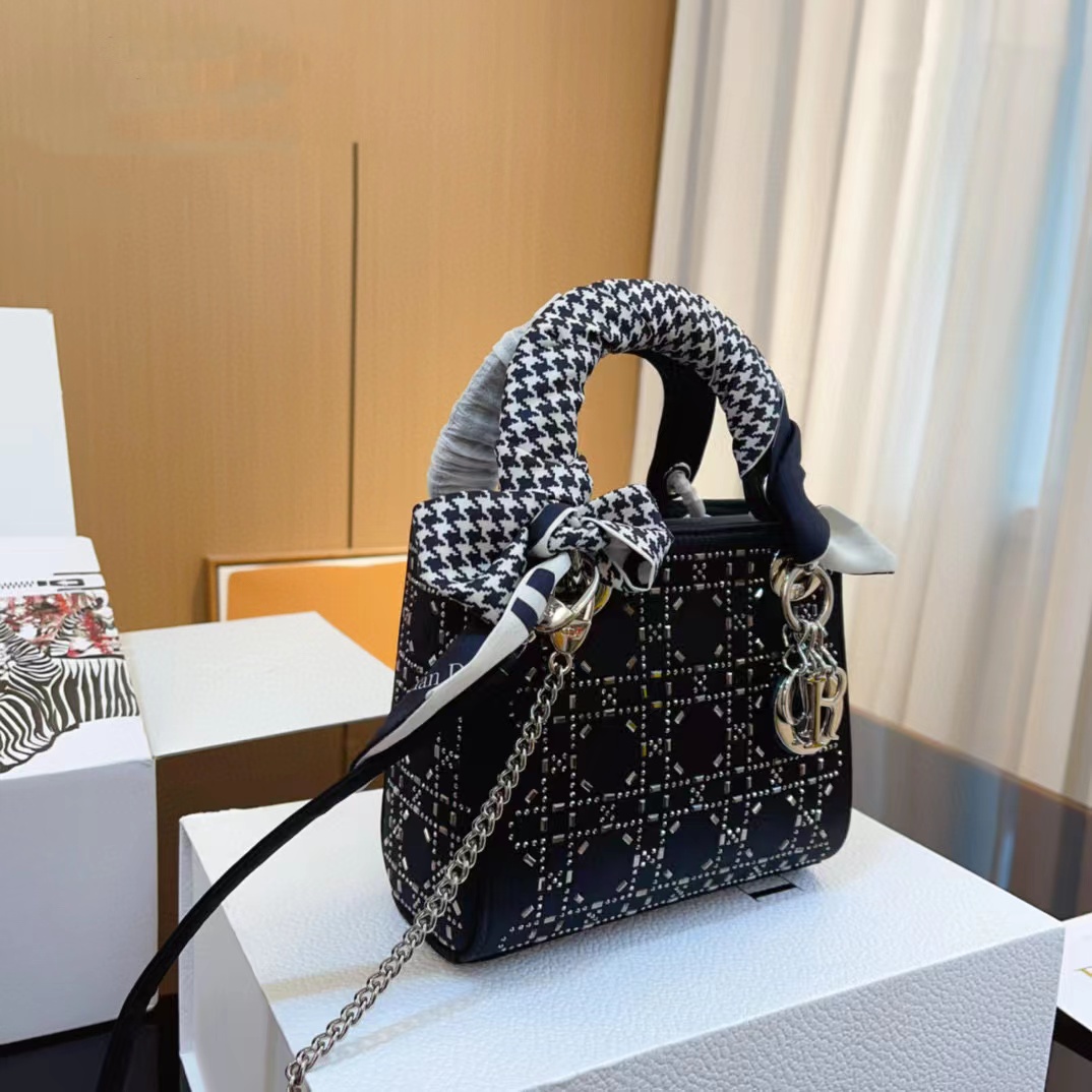 DI0R ラインストーンサテンハンドバッグ【50％割引+送料無料】