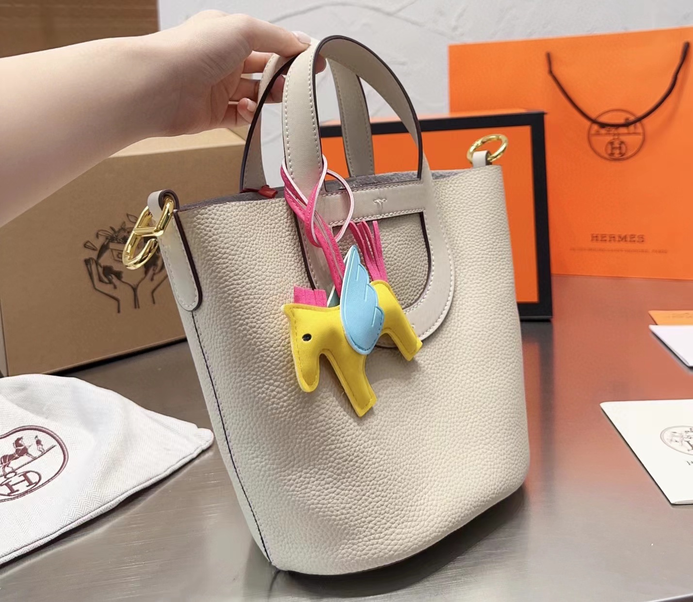 HERME5 豚鼻野菜かごハンドバッグ【50％割引+送料無料】