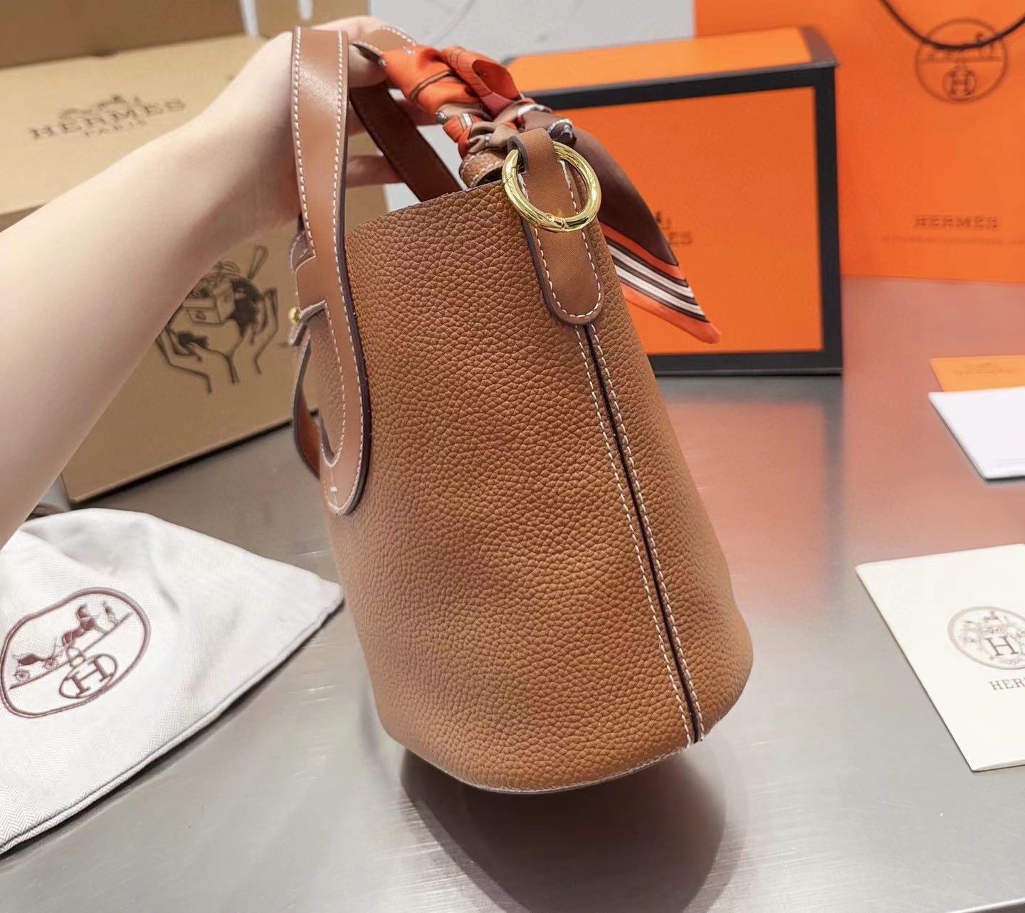 HERME5 豚鼻野菜かごハンドバッグ【50％割引+送料無料】