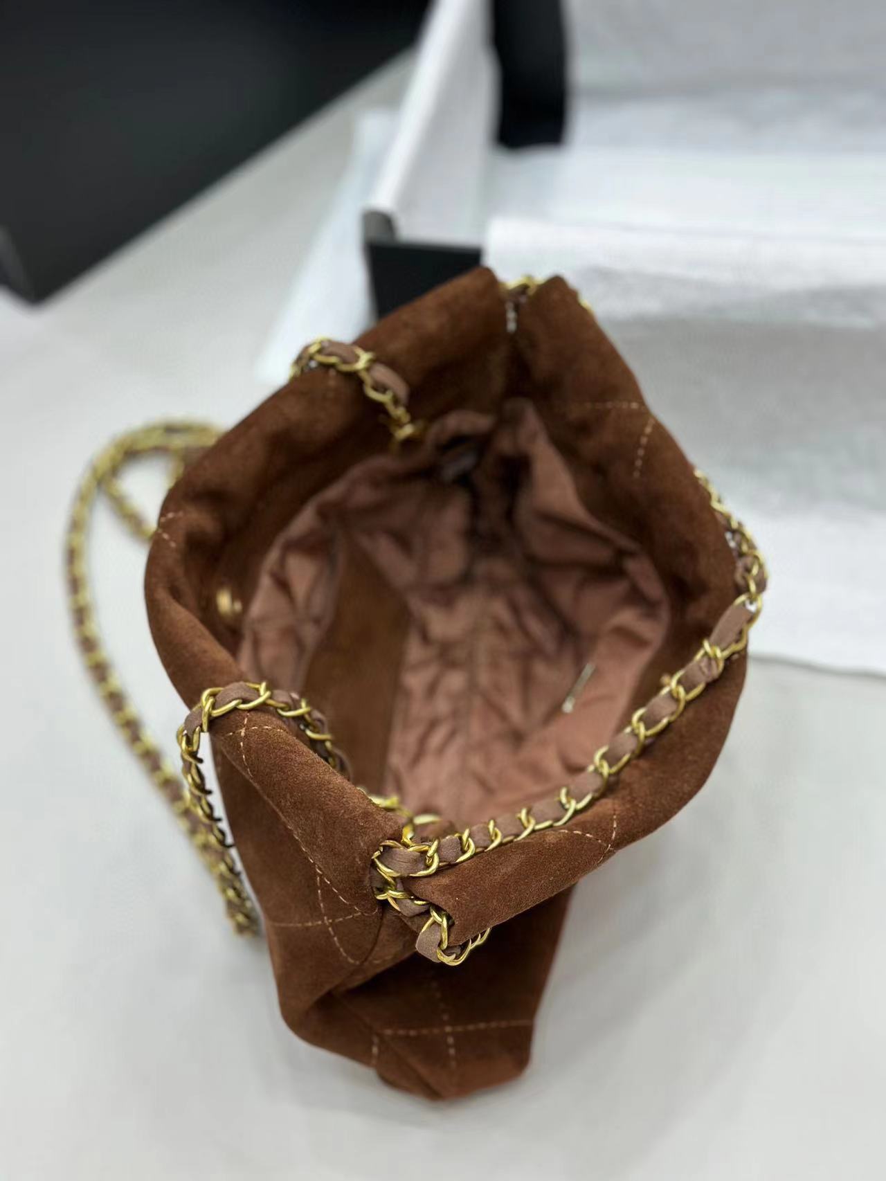 CHANE1 ヌバックレザー チェーン ショッピングバッグ【50％割引+送料無料】