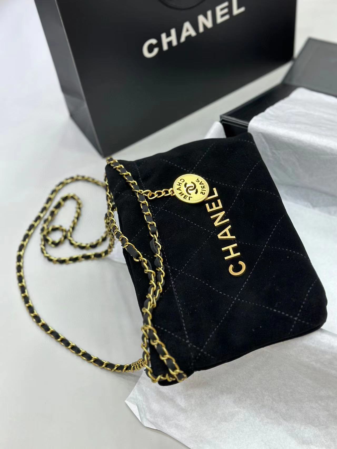 CHANE1 ヌバックレザー チェーン ショッピングバッグ【50％割引+送料無料】