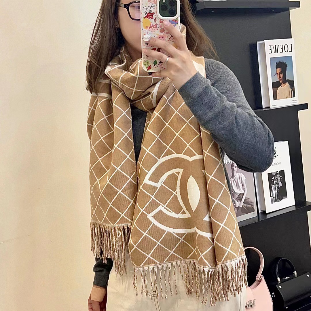 CHANE1 チェック柄タッセルカシミヤ大ロゴスカーフ【50％割引+送料無料】