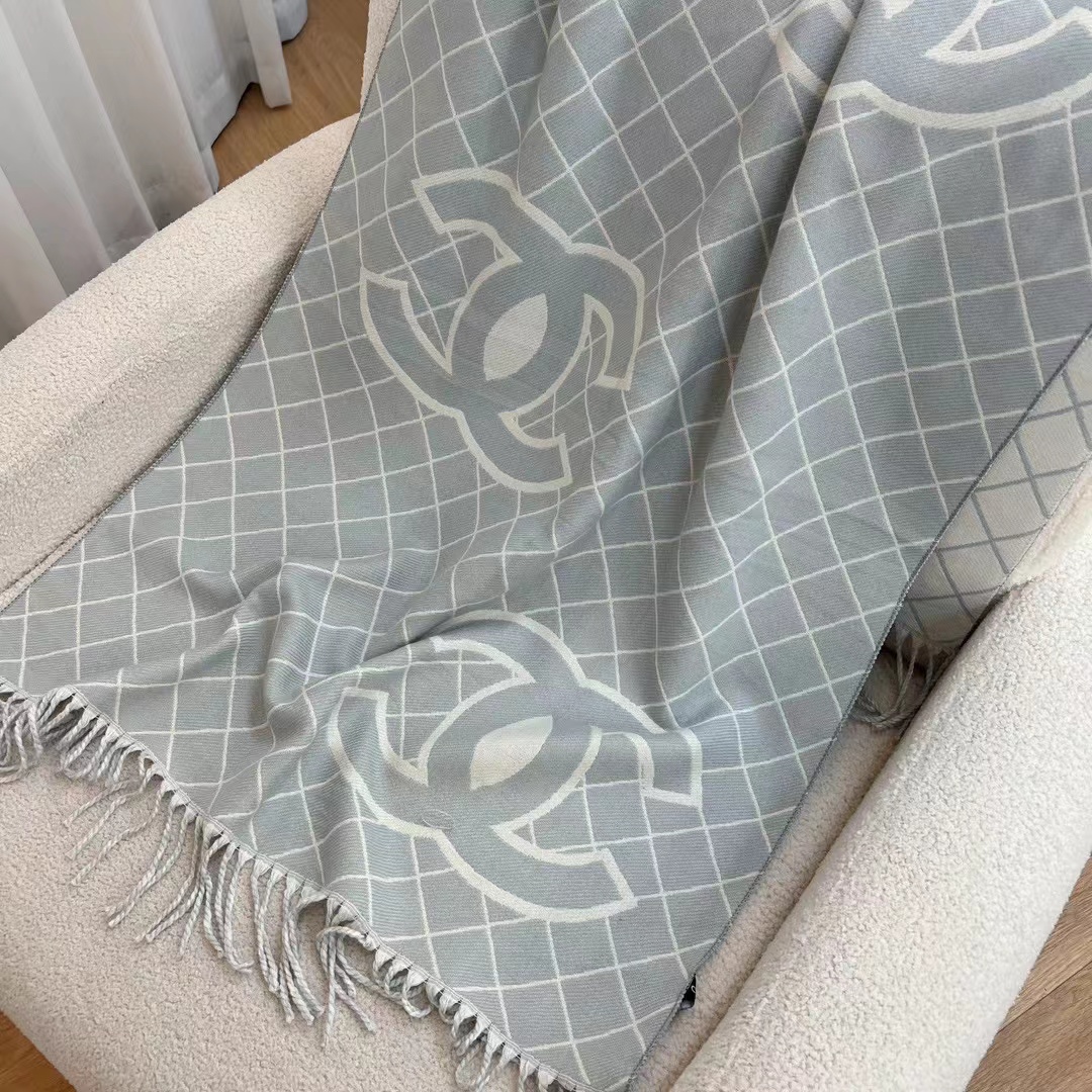 CHANE1 チェック柄タッセルカシミヤ大ロゴスカーフ【50％割引+送料無料】