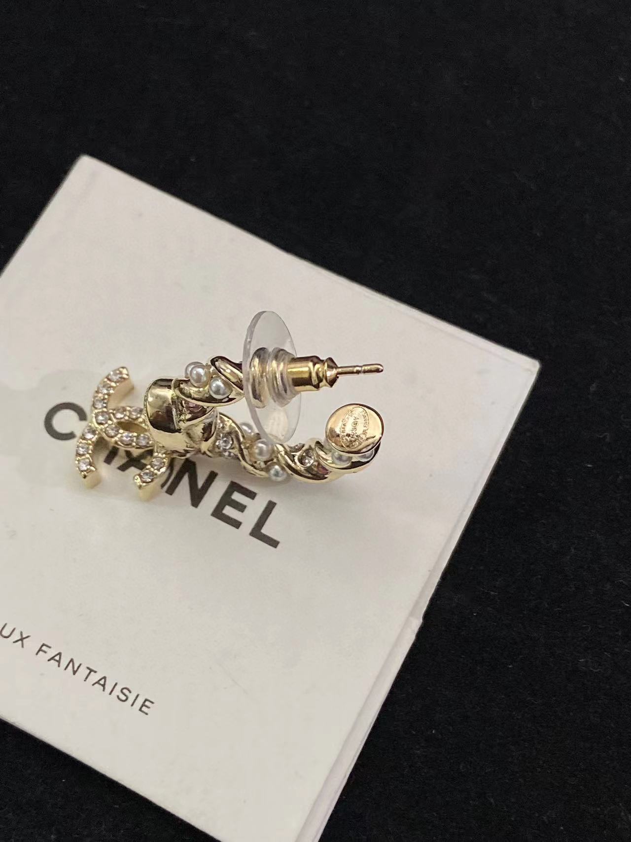 CHANE1 ダイヤモンド ダブルC ピアス【50％割引+送料無料】