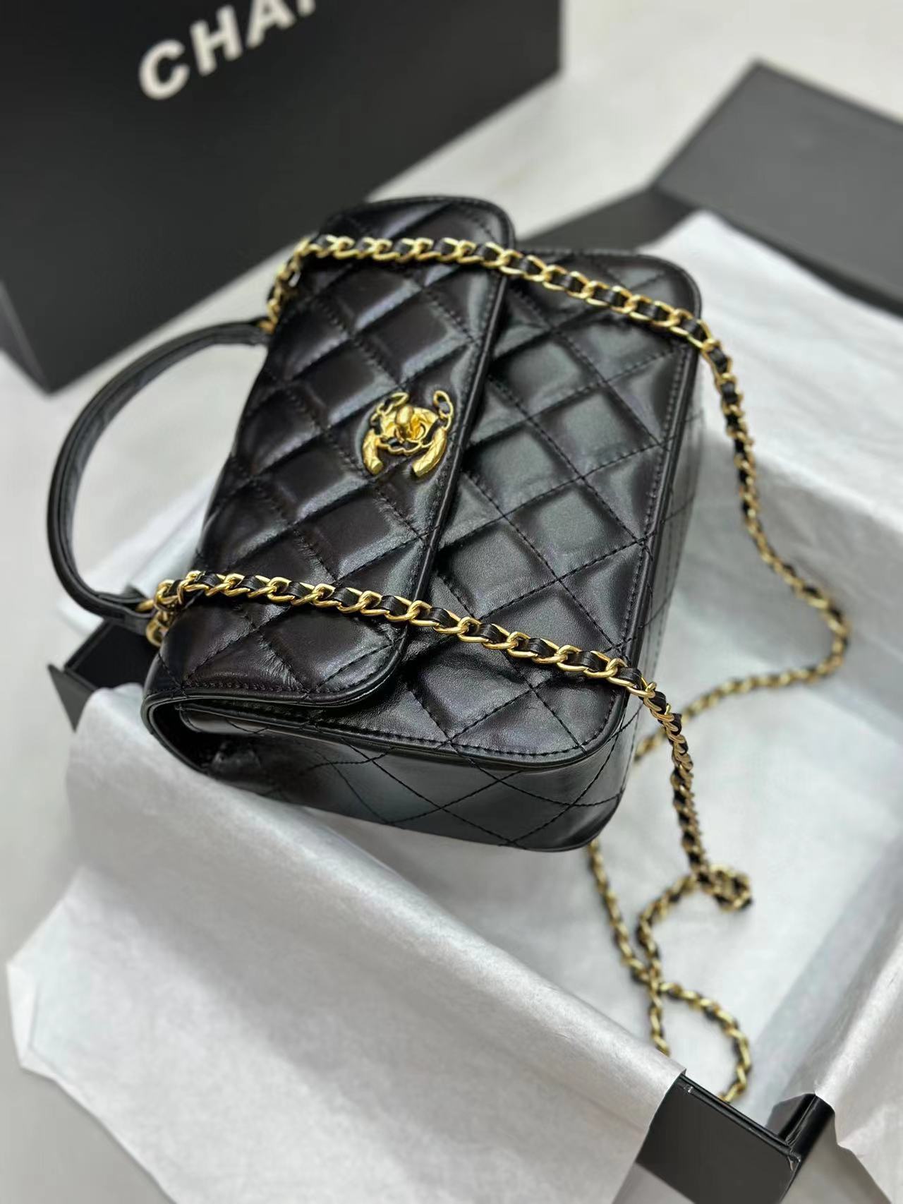 CHANE1 ハンドルフリップチェーン ダブルC ショルダーバッグ【50％割引+送料無料】