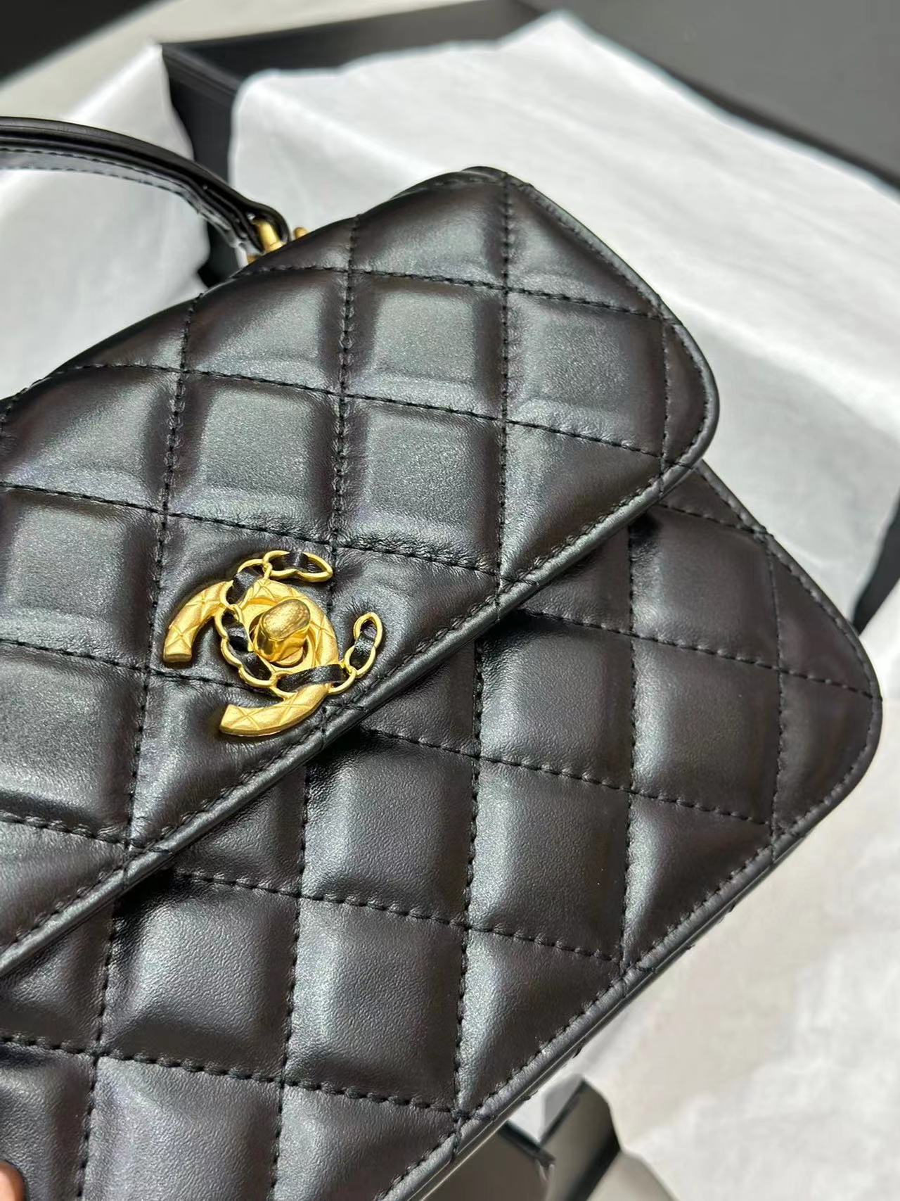 CHANE1 ハンドルフリップチェーン ダブルC ショルダーバッグ【50％割引+送料無料】