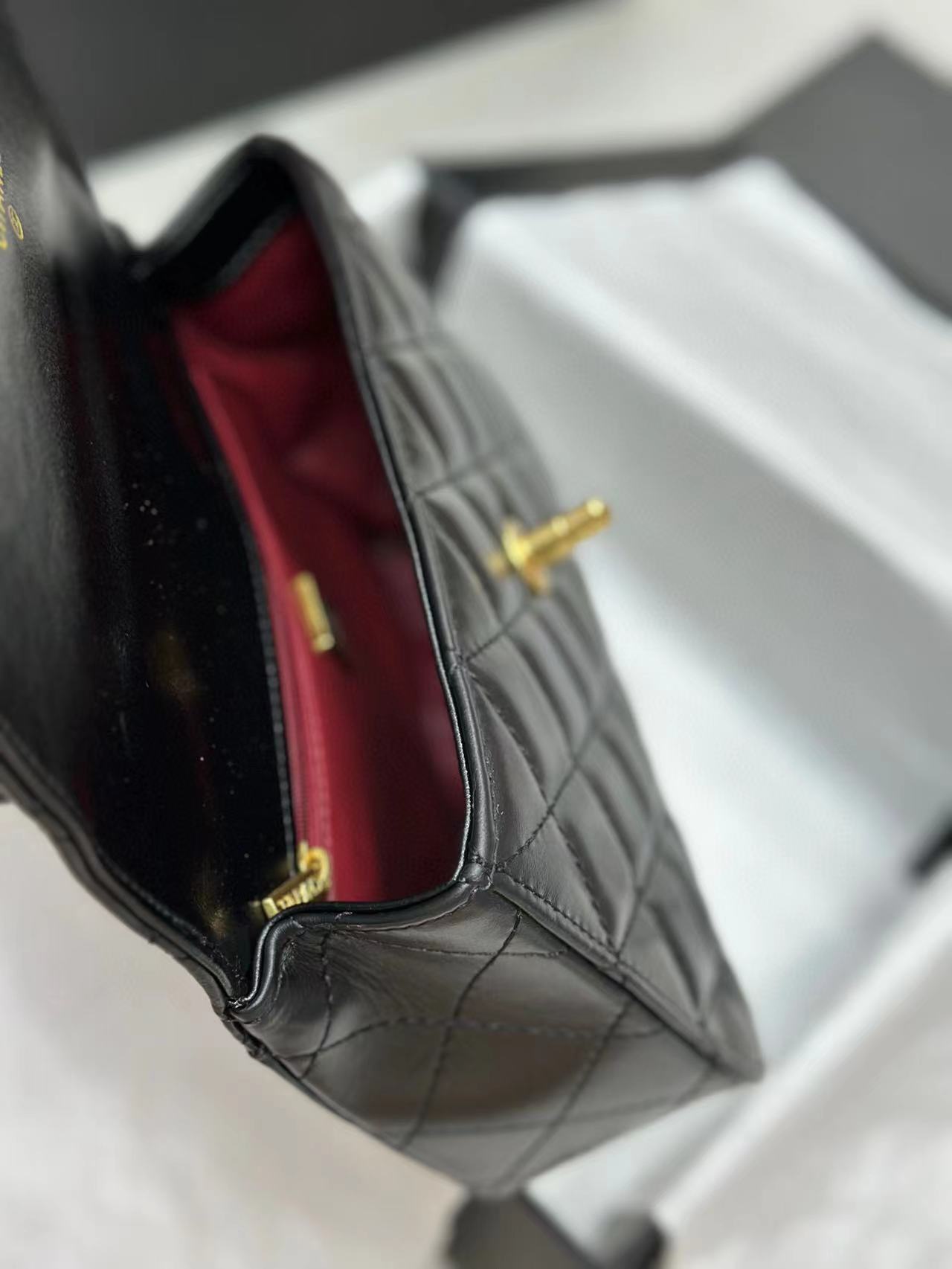 CHANE1 ハンドルフリップチェーン ダブルC ショルダーバッグ【50％割引+送料無料】