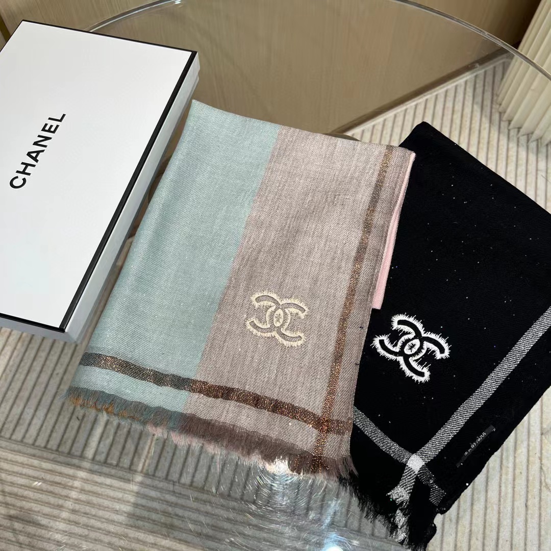 CHANE1 上質なロゴ刺繍スカーフ【50％割引+送料無料】