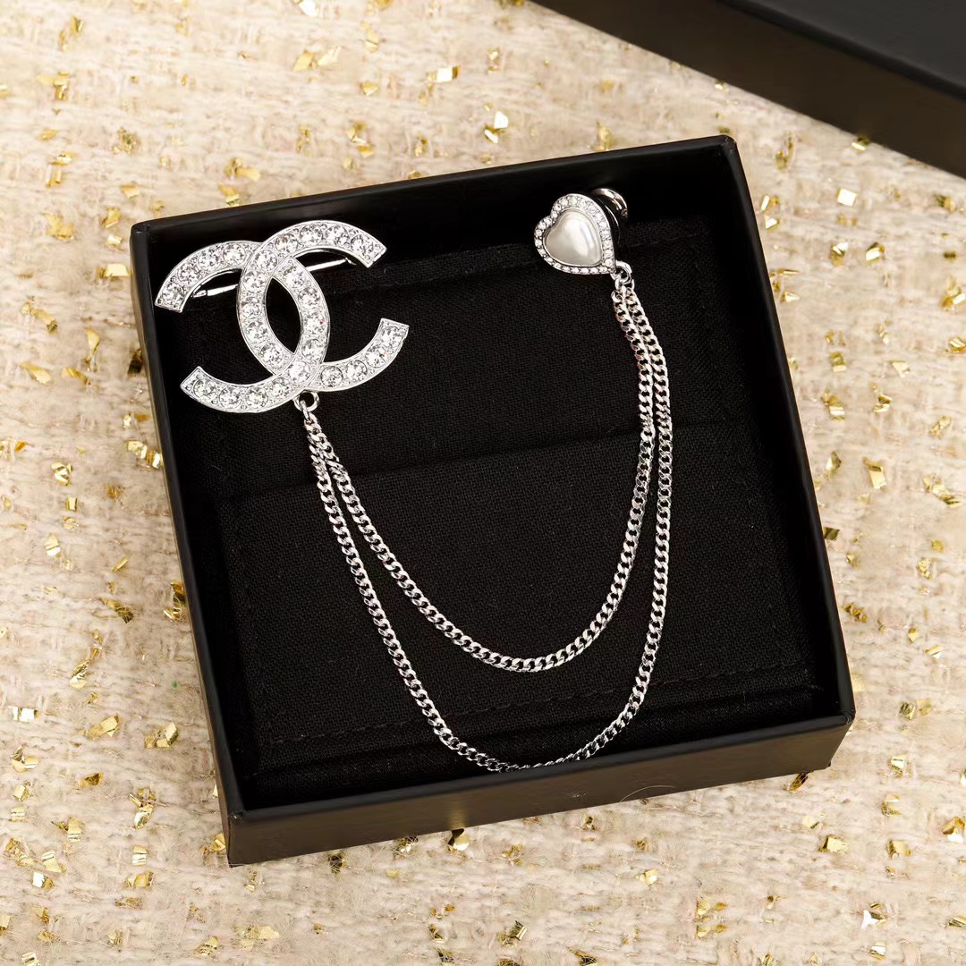 CHANE1 チェーンパールブローチ【50％割引+送料無料】