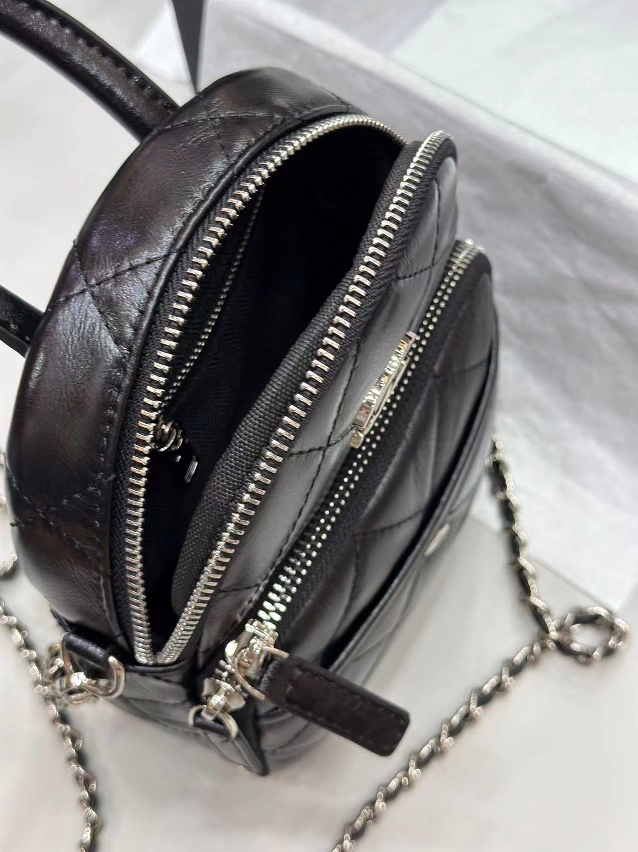 CHANE1 vintage ハンドクロスボディバッグ【50％割引+送料無料】