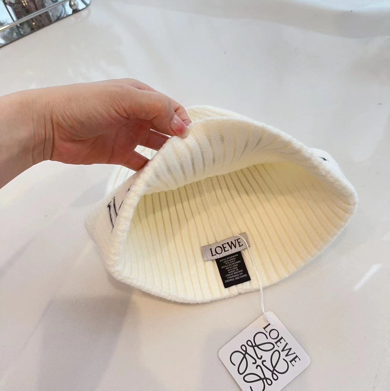 L0WEW 刺繍ニット帽【50％割引+送料無料】