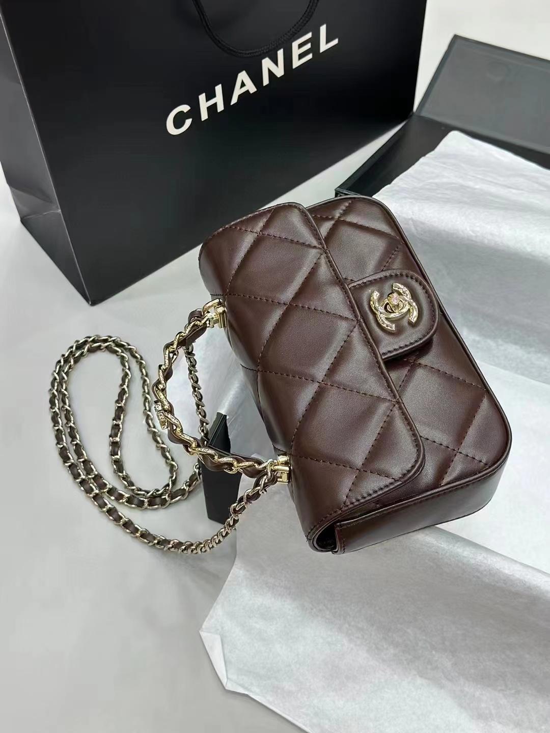 CHANE1 シープスキン ゴールド バックル ハンドバッグ【50％割引+送料無料】