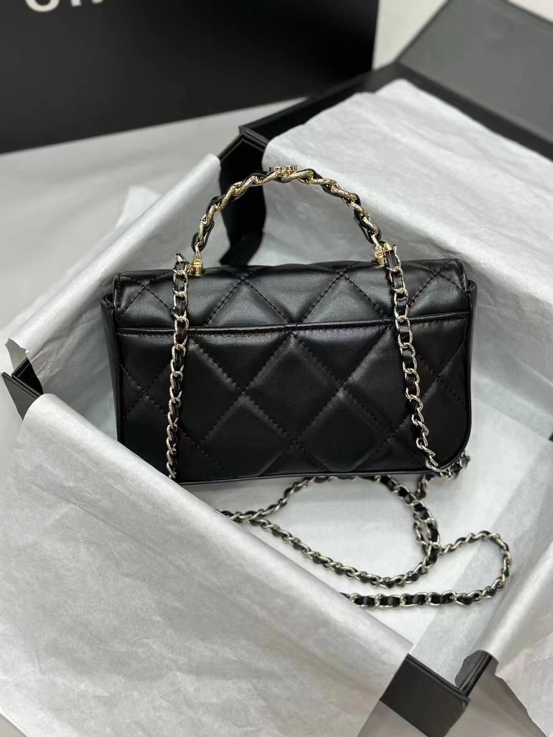 CHANE1 シープスキン ゴールド バックル ハンドバッグ【50％割引+送料無料】