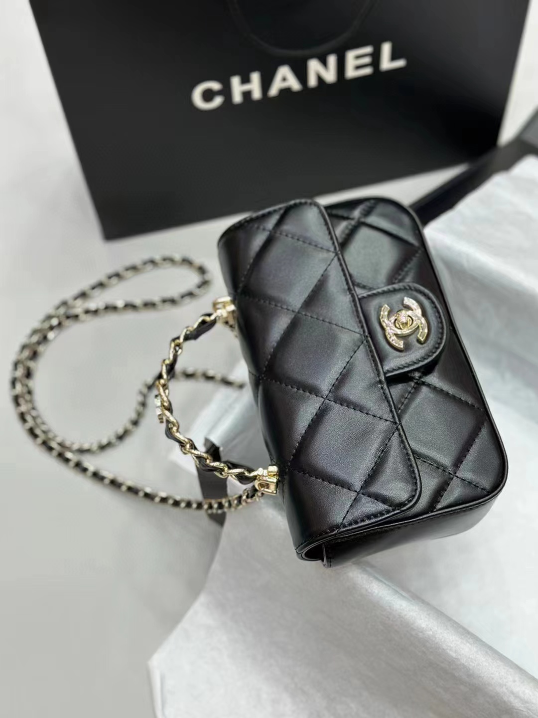 CHANE1 シープスキン ゴールド バックル ハンドバッグ【50％割引+送料無料】