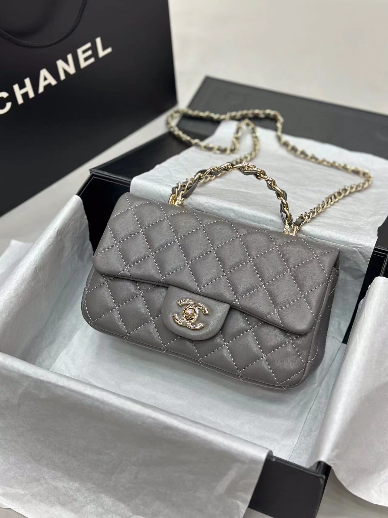 CHANE1 メタル ダブルシーロゴ ショルダー クロスボディバッグ【50％割引+送料無料】