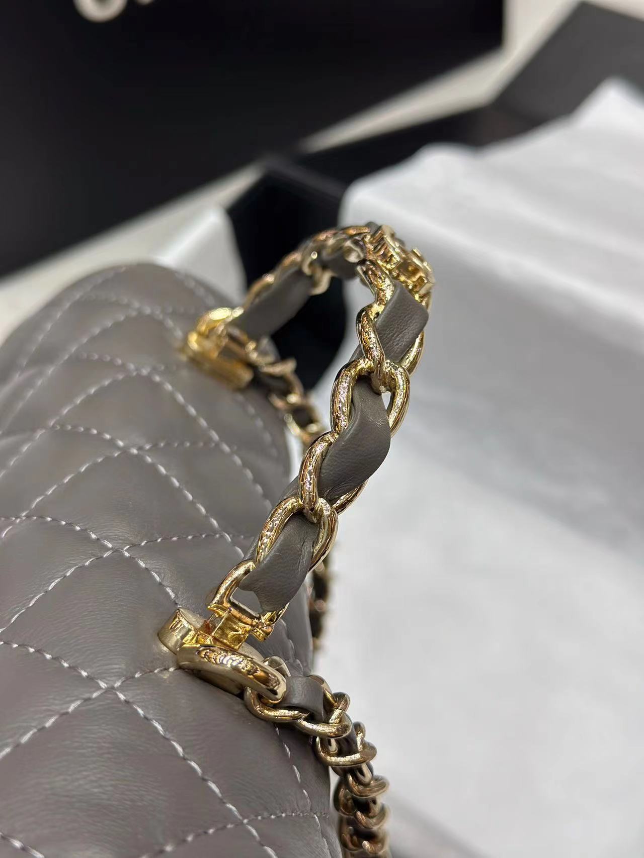 CHANE1 メタル ダブルシーロゴ ショルダー クロスボディバッグ【50％割引+送料無料】