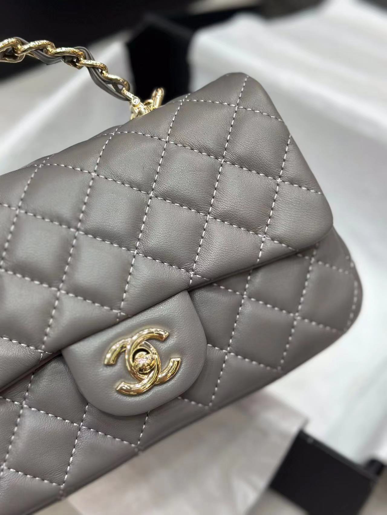 CHANE1 メタル ダブルシーロゴ ショルダー クロスボディバッグ【50％割引+送料無料】