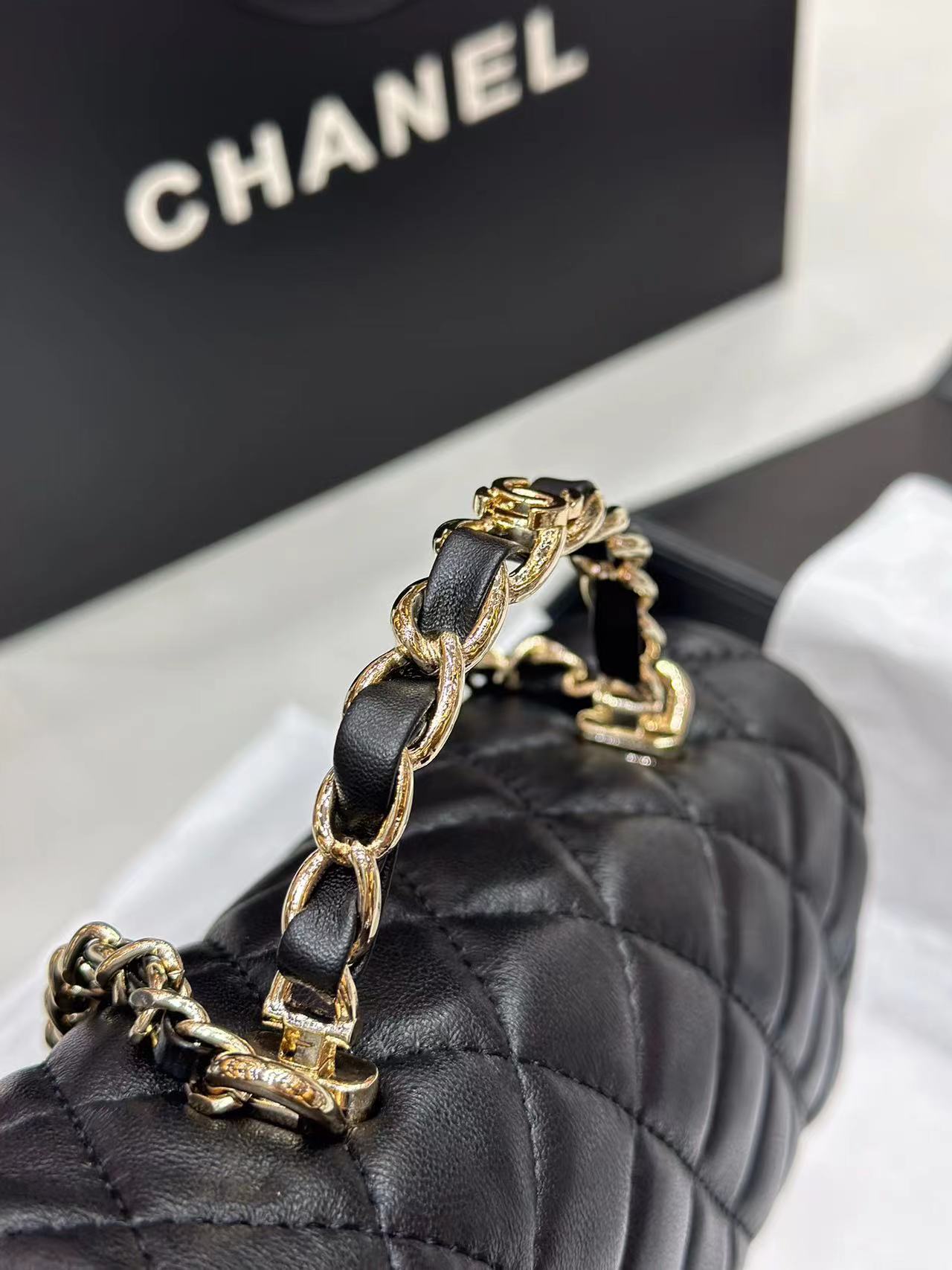 CHANE1 メタル ダブルシーロゴ ショルダー クロスボディバッグ【50％割引+送料無料】