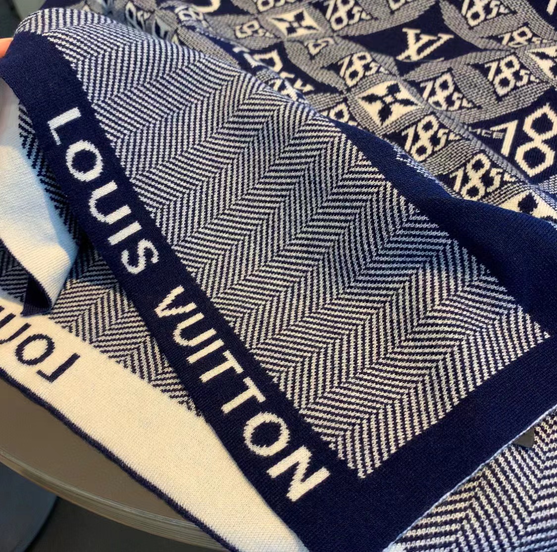 LV プリント ウール スカーフ【50％割引+送料無料】