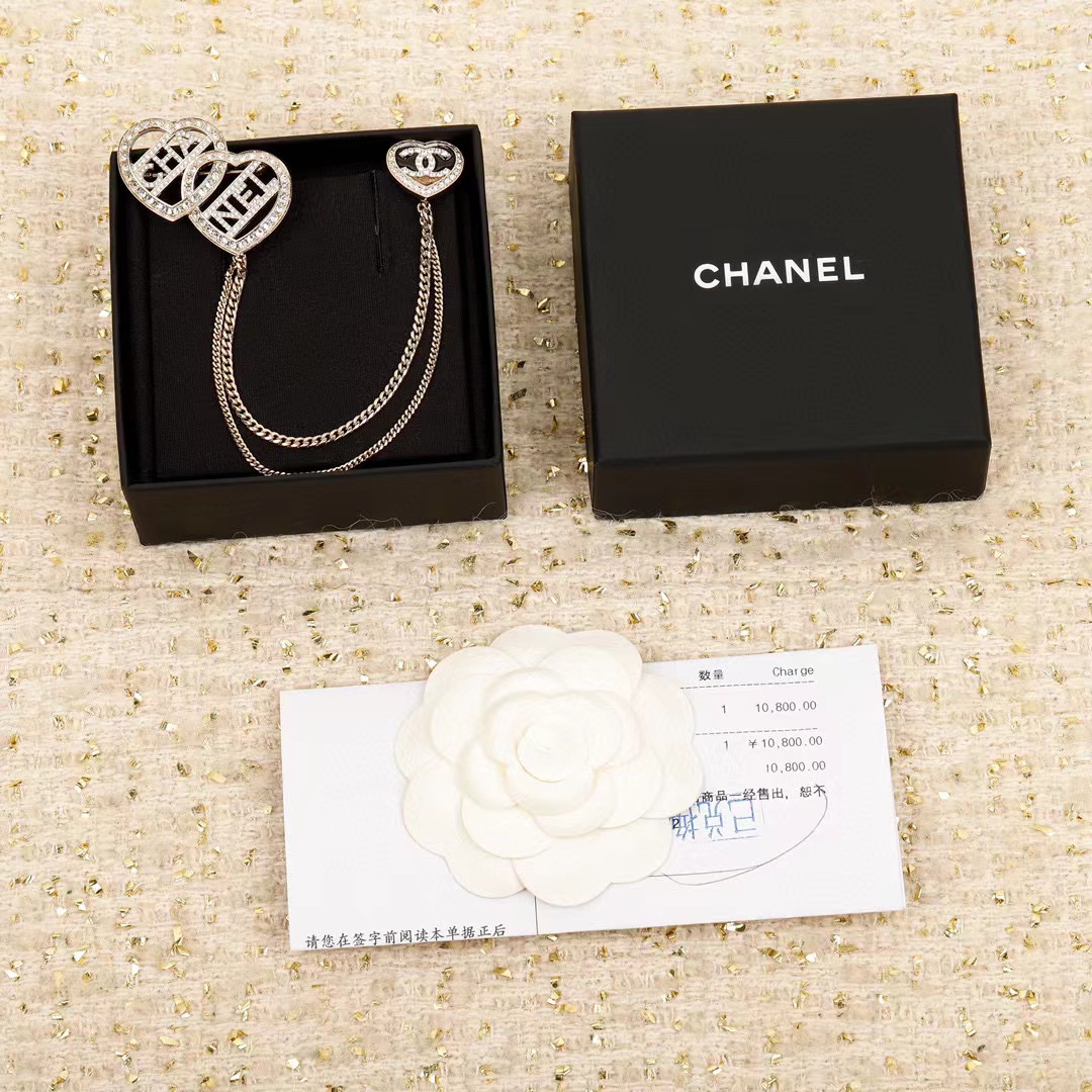 CHANE1 23B ラブタッセルブローチ【50％割引+送料無料】