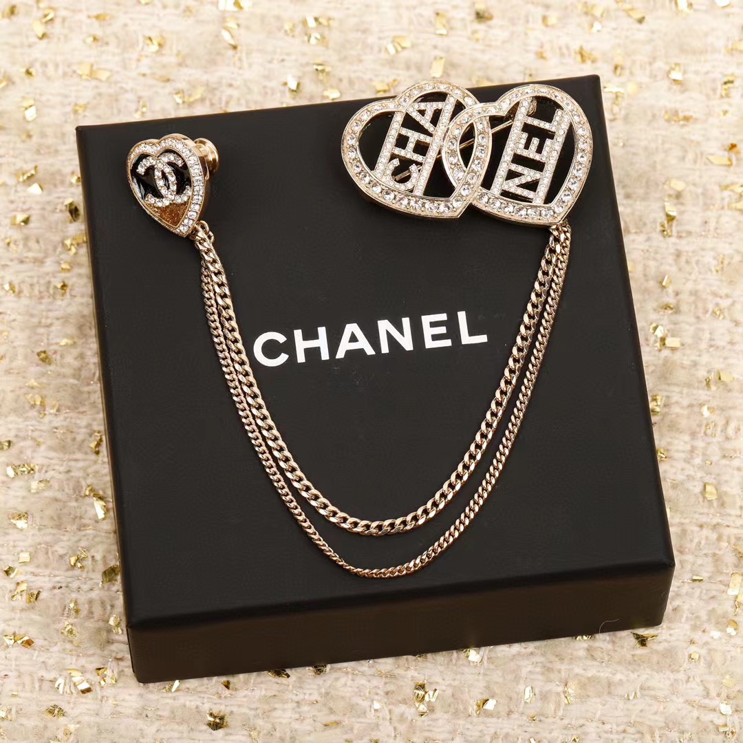 CHANE1 23B ラブタッセルブローチ【50％割引+送料無料】