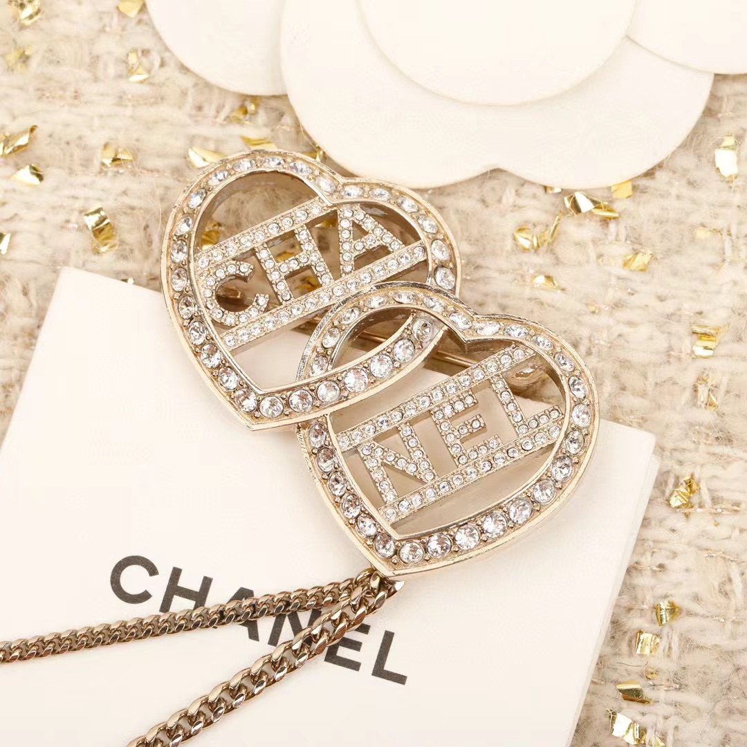 CHANE1 23B ラブタッセルブローチ【50％割引+送料無料】