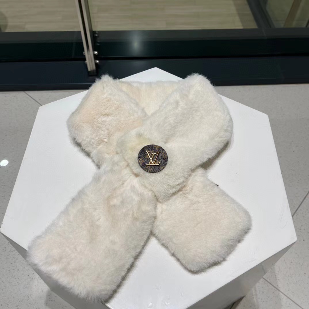LV シンプルファースカーフ【50％割引+送料無料】