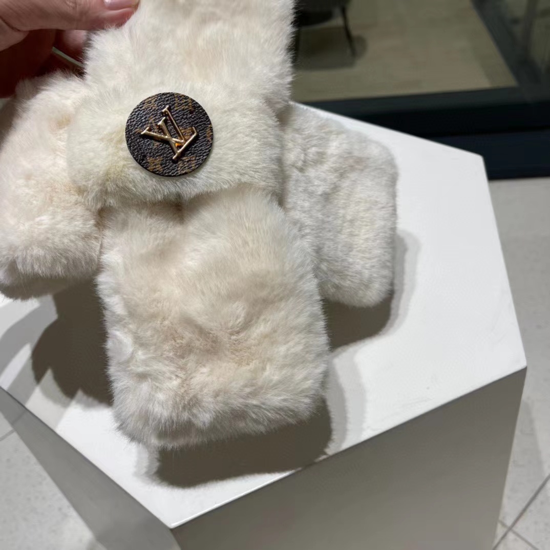 LV シンプルファースカーフ【50％割引+送料無料】